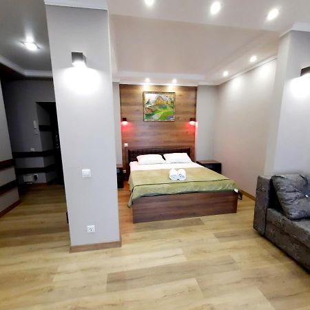 Исы Байзакова 133 Apartment Pavlodar Luaran gambar